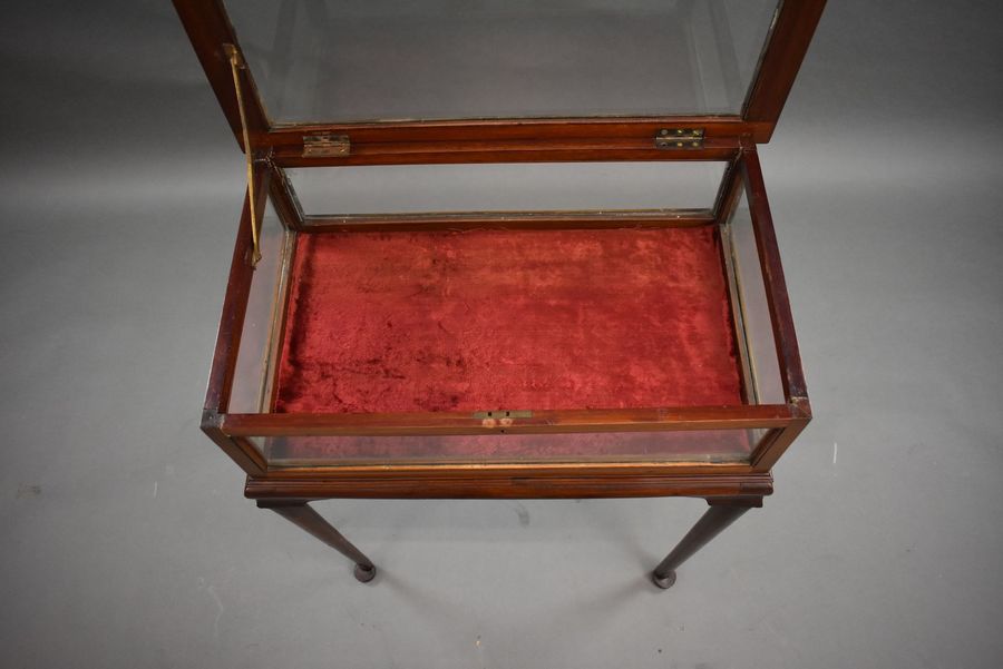 Antique Edwardian Mahogany Bijouterie/Treasure Table