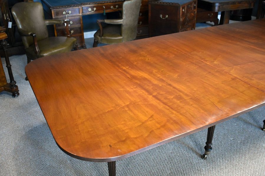 Antique Regency Mahogany Extending Dining Table