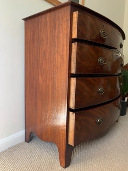 Antique Georgian Bow Fronted Flame Mahogany Chest of Drawers circa 1800