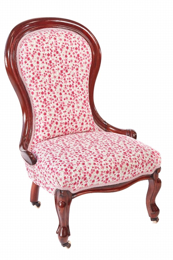 Victorian Mahogany Ladies Chair