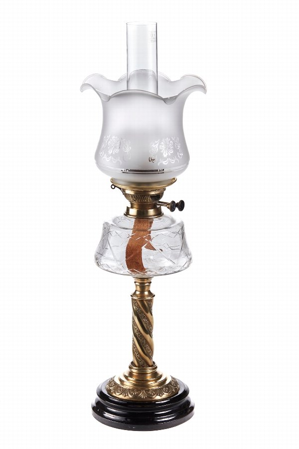 Antique Victorian Brass Oil Lamp
