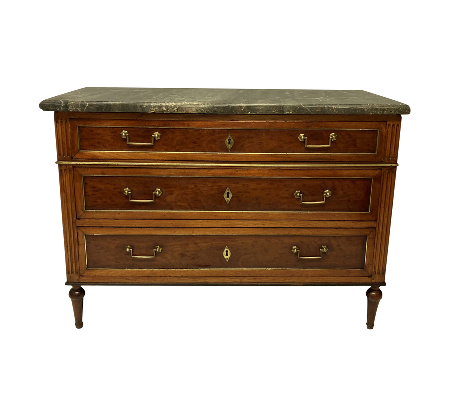 AN XVIII CENTURY FRENCH DIRECTOIRE COMMODE