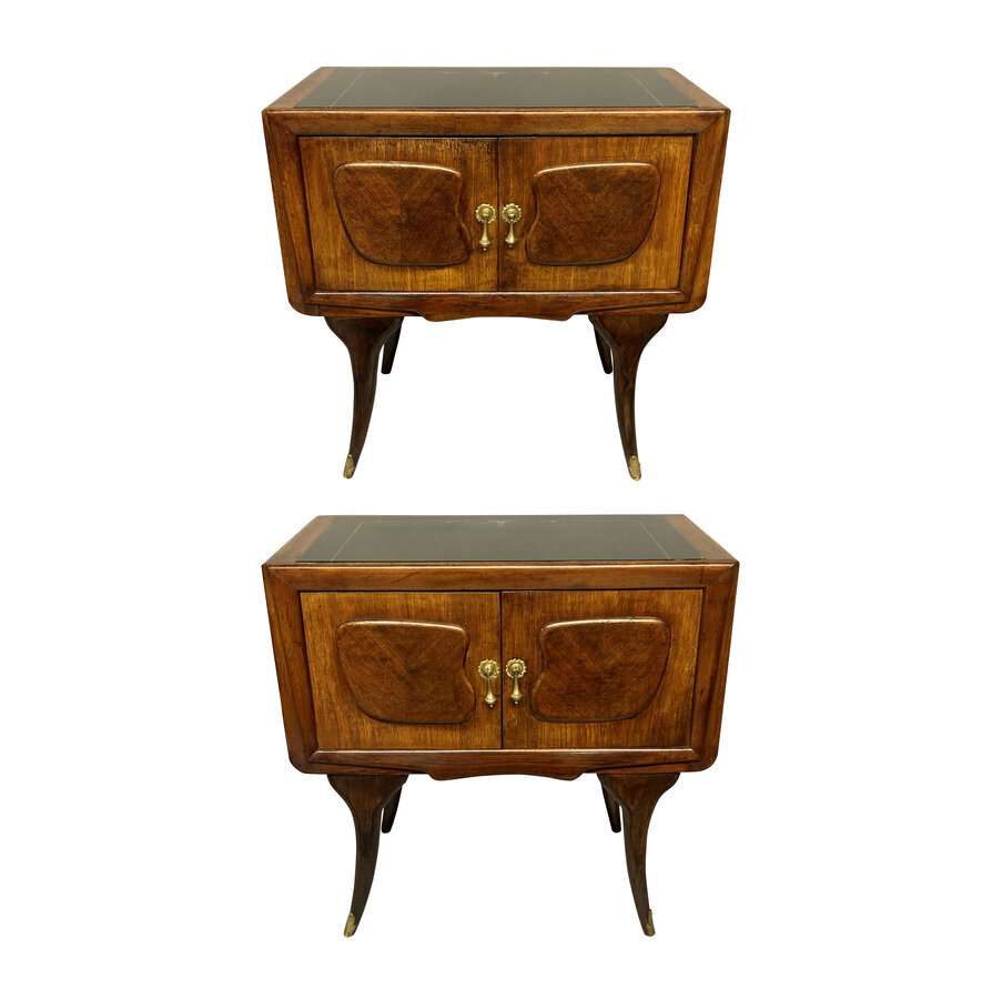A PAIR OF ITALIAN MID-CENTURY NIGHT STANDS