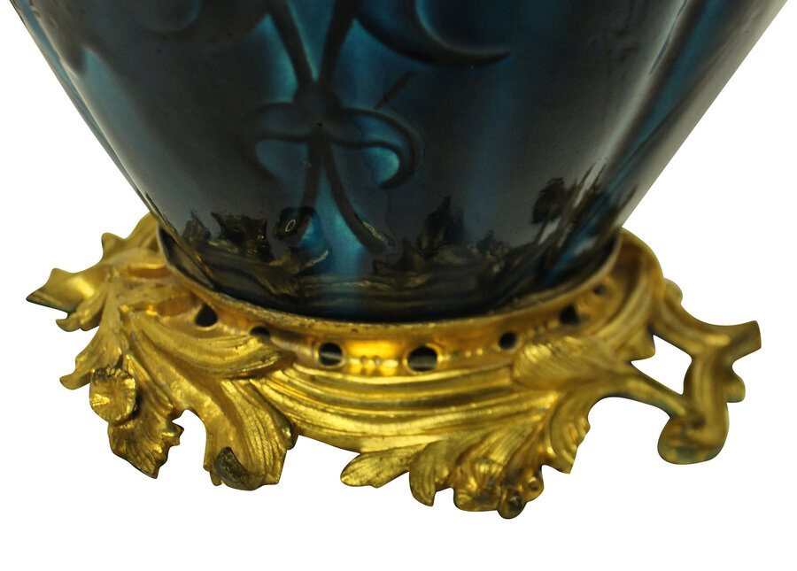 Antique A CHINESE VASE LAMP WITH ORMOLU MOUNTS