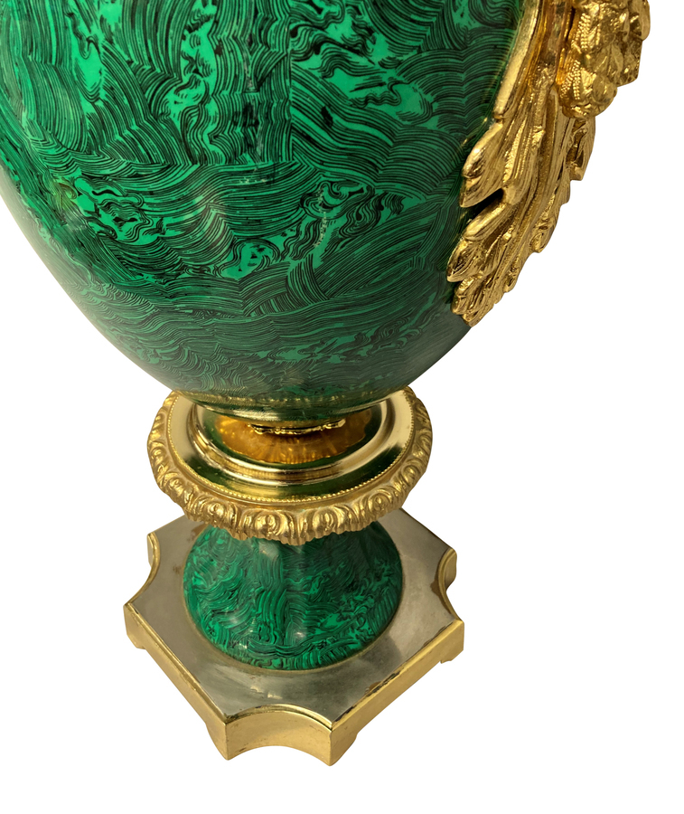 Antique A LARGE MID-CENTURY TWIN HANDLED PORCELAIN URN IN FAUX MALACHITE