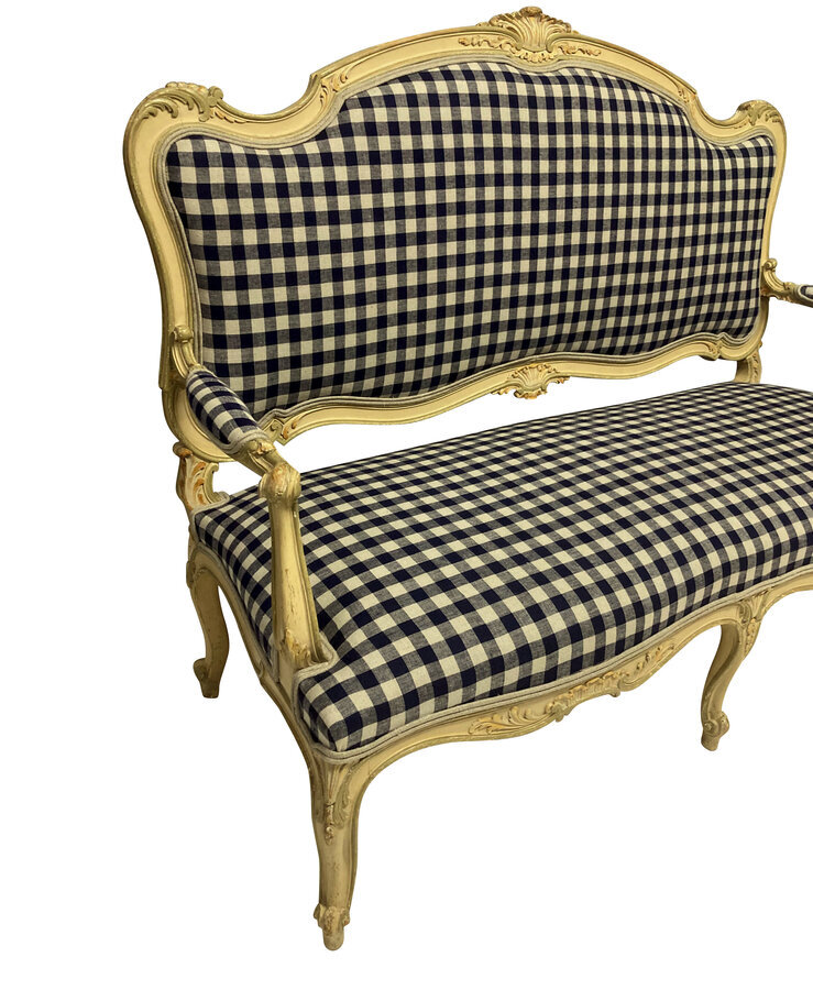 Antique A PAINTED LOUIS XV STYLE CANAPE IN GINGHAM LINEN