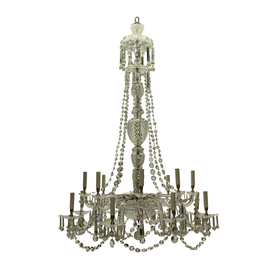 A LARGE ENGLISH SIXTEEN ARM CUT GLASS CHANDELIER OF FINE QUALITY