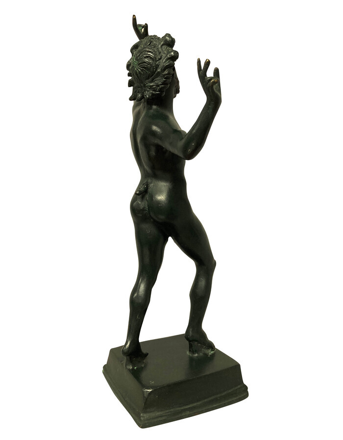 Antique A BRONZE STATUE OF THE DANCING FAUN