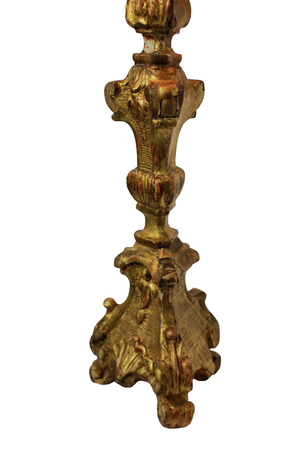 Antique AN ITALIAN XVIII CENTURY GILT WOOD LAMP