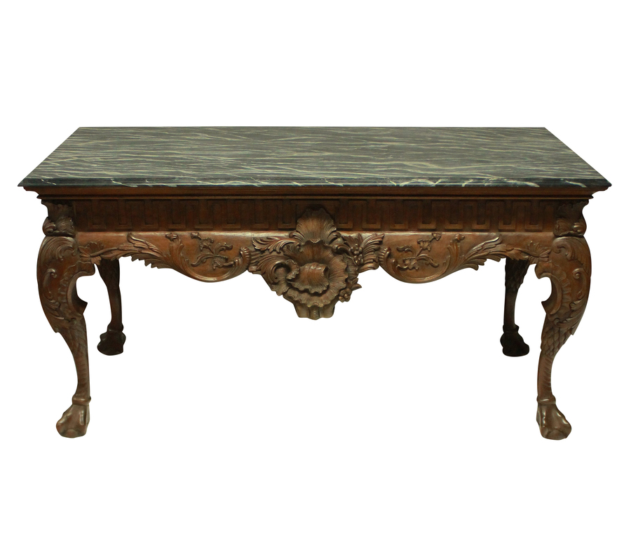 Antique A LARGE GEORGE II STYLE MAHOGANY CENTRE TABLE