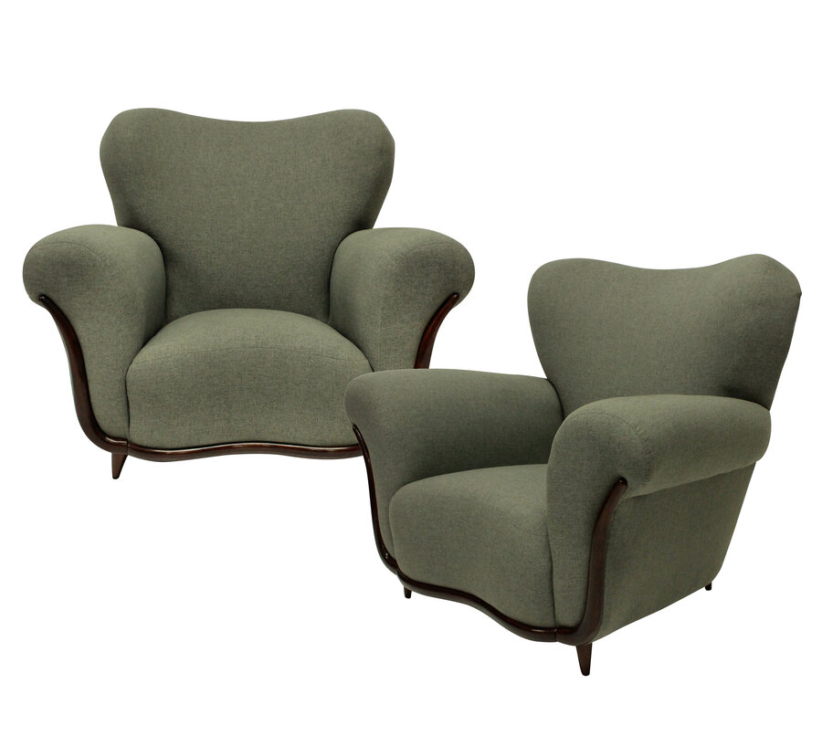 Antique A PAIR OF LARGE SCULPTURAL ARMCHAIRS BY ULRICH