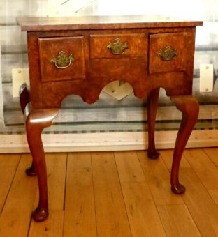 LOW BOY WALNUT QUEEN ANNE