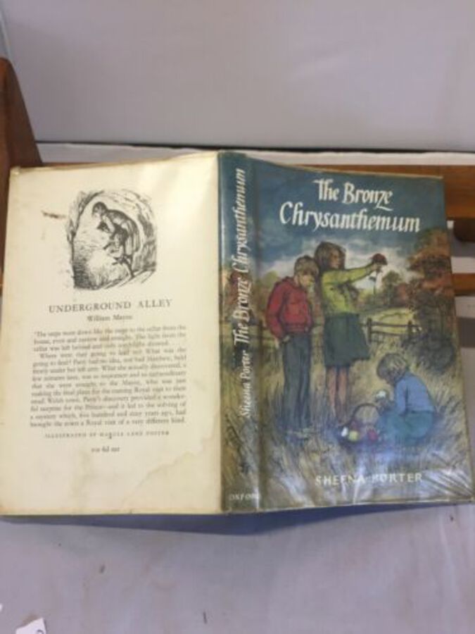 The Bronze Chrysanthemum Sheena Porter Illustration Shirley Hughes 1961 Book