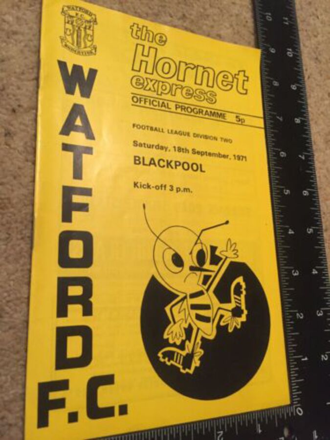 Watford Football Programme 18th Sept 1971 Blackpool Division 2