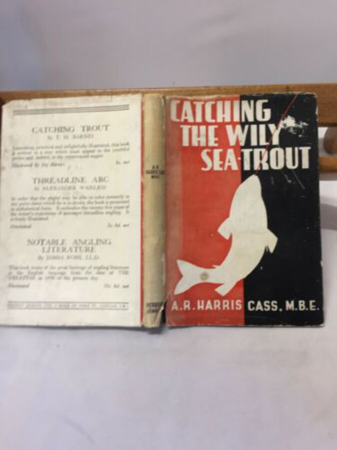 Vintage Book ‘Catching The Willy Sea Trout‘ to A. R. Harris Cass. 1st Ed