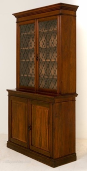 Late Victorian walnut 2 door bookcase