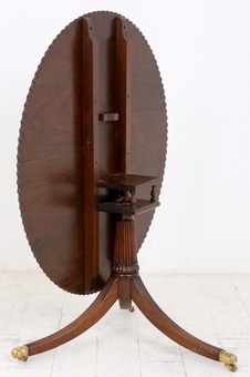 Antique Mahogany Circular Dining Table