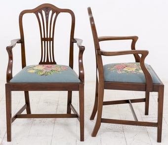 Antique Pair of Hepplewhite style Carver chairs