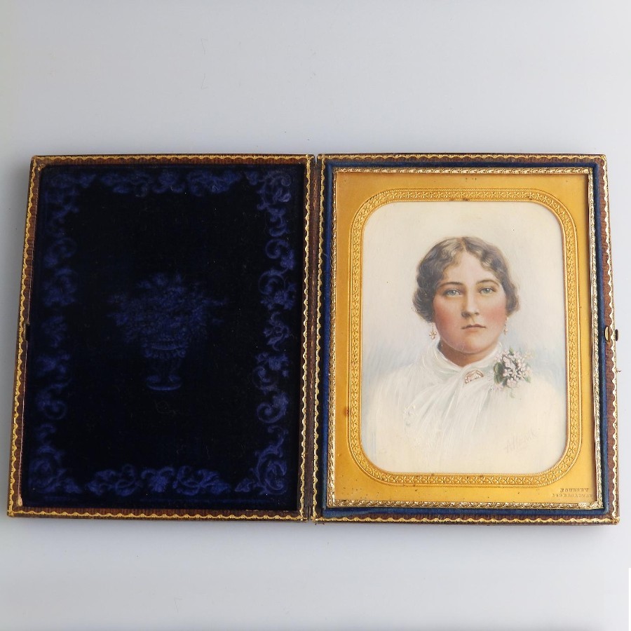 Antique Art Maidens Good American Portrait Miniature in Gurney Case C.19th