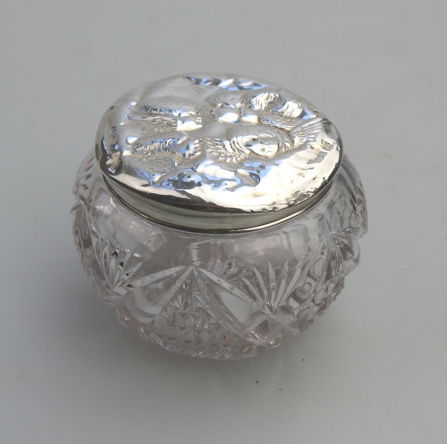 Antique Solid Silver a pretty Reynolds' Angels large Jar Box Birm 1905