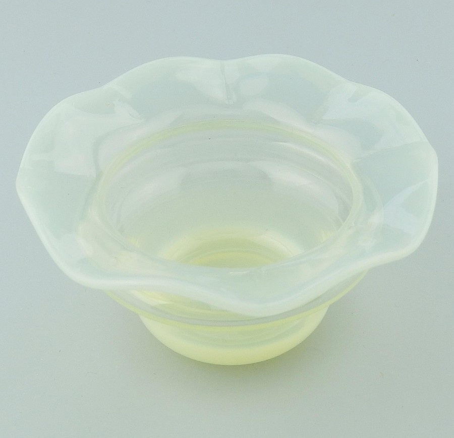 Antique Art Glass : An attractive Vaseline Bowl / Salt late C.19th / early 20thC