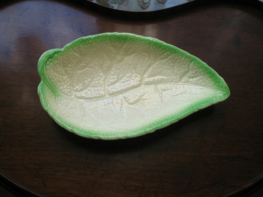 Vintage : Sylvac Lettuce Leaf Serving Plate