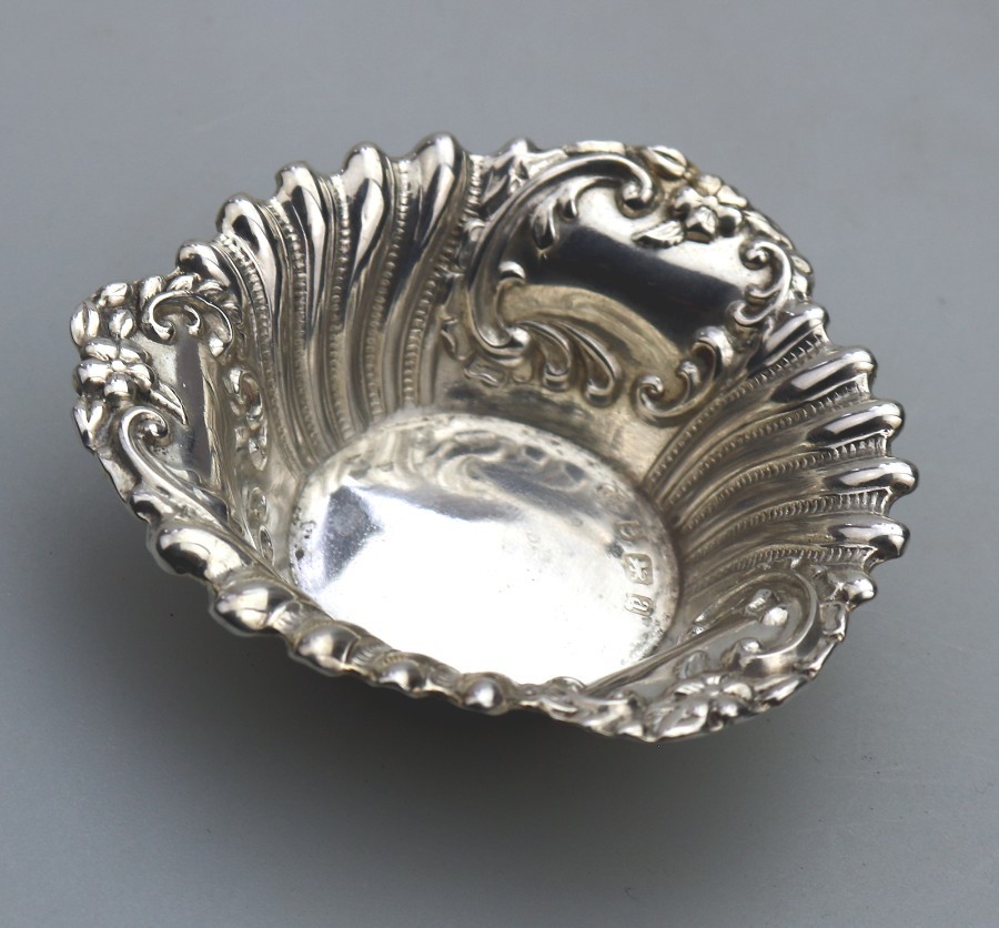 Antique Solid Silver Small Bon Bon / Pin Dish William Hutton C.1900