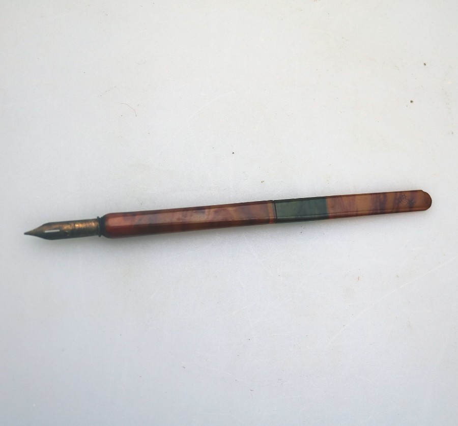 Antique Writing early plastic Bakelite Dip Pen C.early 20thC
