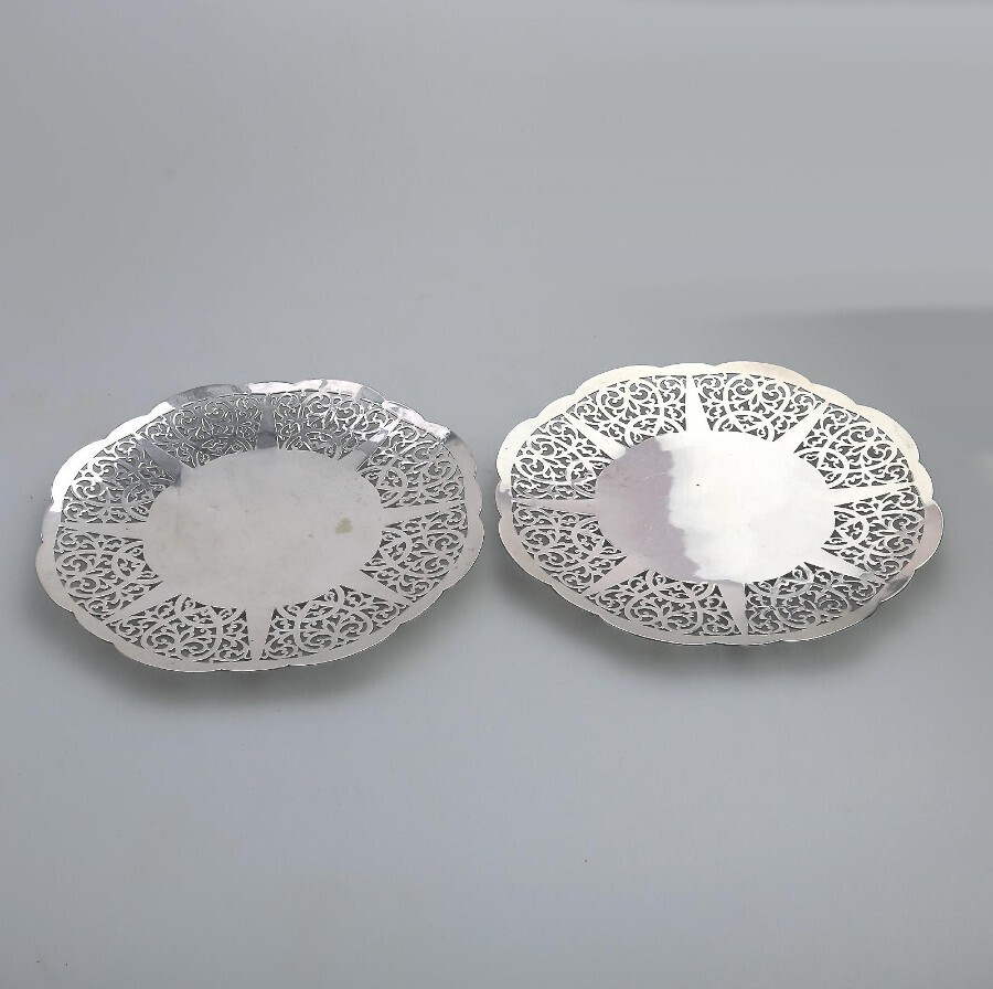 A pair (2X) antique Art Deco silver plate Mappin & Webb Cake Comports C.early 20thC