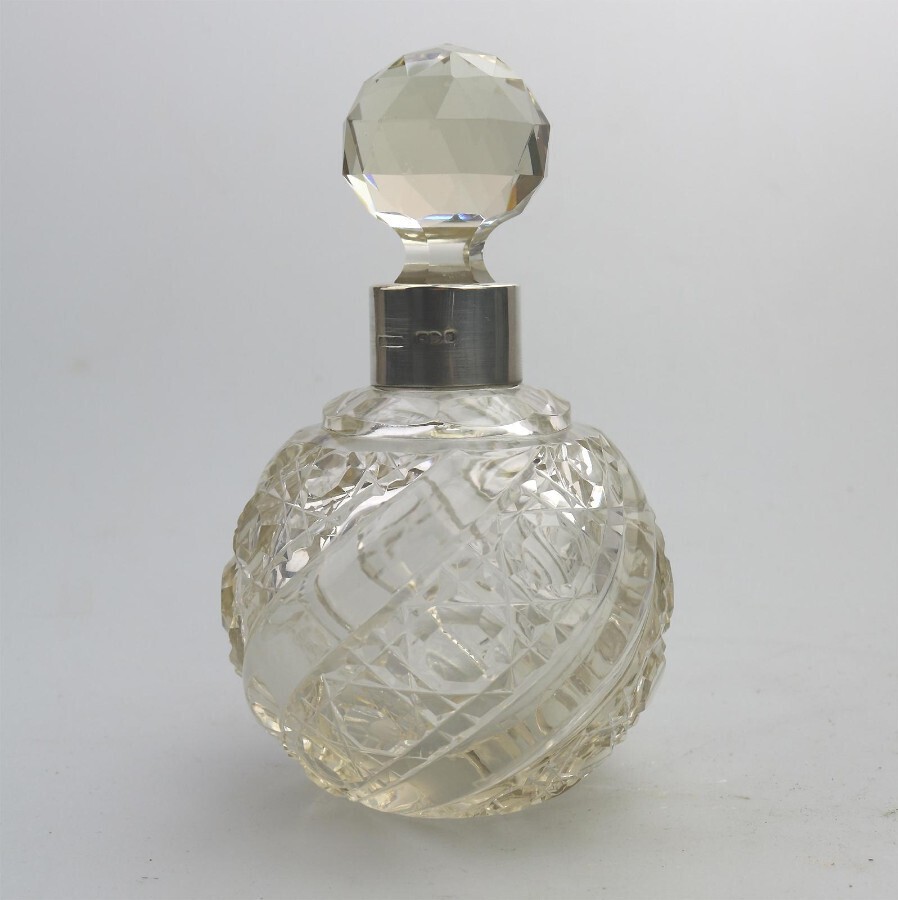 Antique Victorian solid silver & Cut Glass globe Scent / Perfume Bottle C.1896