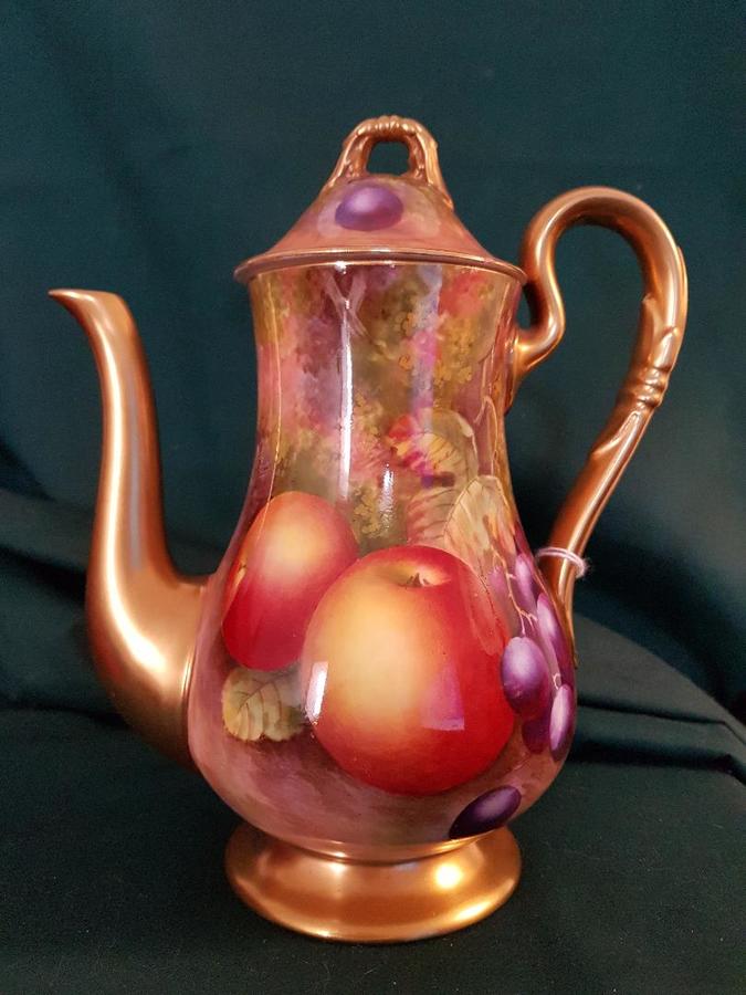 Worcester Fruits Coffee Pot.