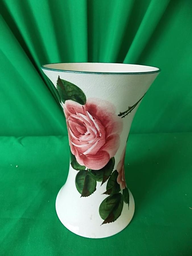 Wemyss Ware, waisted trumpet vase (roses)