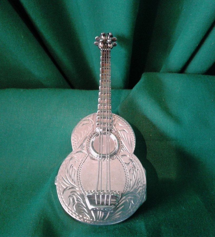 Silver acoustic guitar pill box