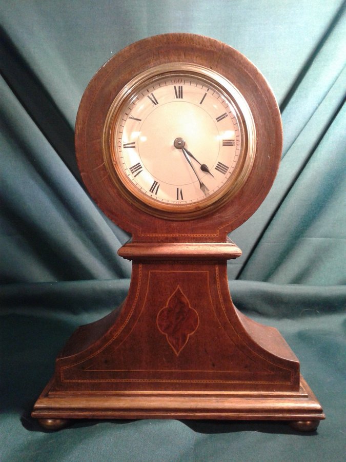 Edwardian mahogany mantle clock