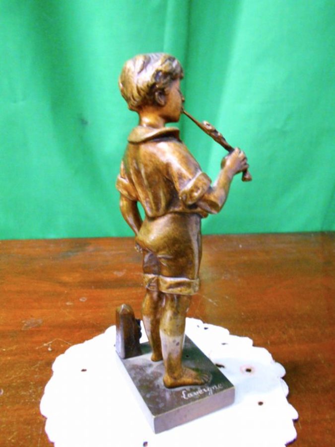 Fine 19th century French bronze flute player