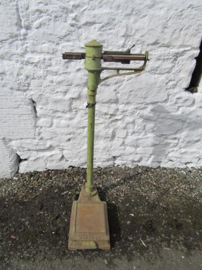 Victorian avery weighing scales