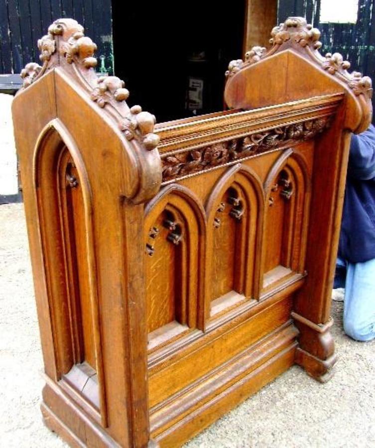 Victorian Auctioneers rostrum.