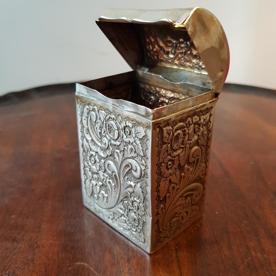 Edwardian Chester silver and floral embossed tea caddy