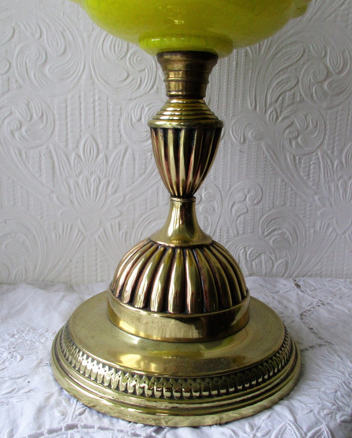 Antique Antique English Victorian Oil Lamp