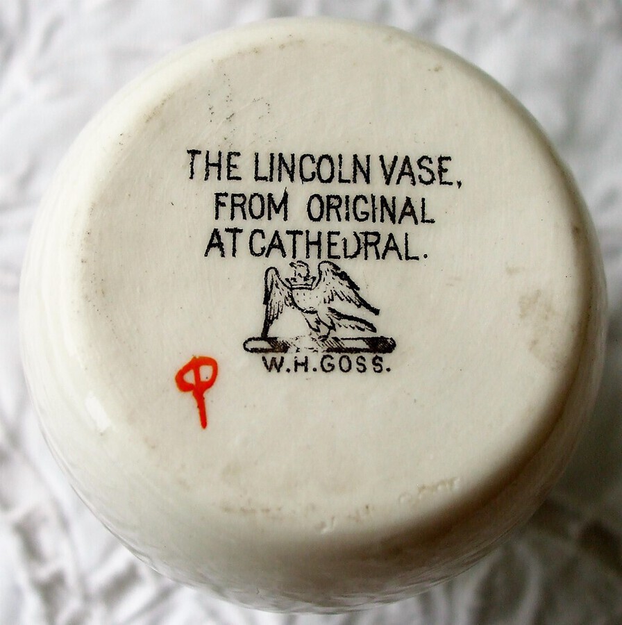 Antique W.H. Goss ~ Lincoln Vase ~ A.C.C. No. 180 ~ City of Lincoln ~ *** MATCHING ARMS ***