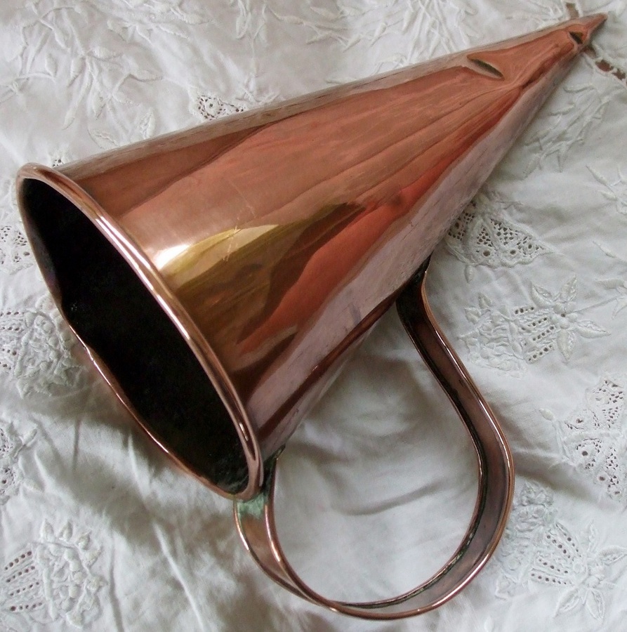 Antique Antique English Victorian Copper Ale Mull