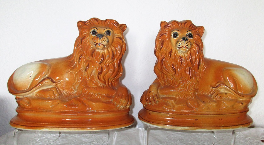 Pair of Antique English Edwardian Staffordshire Pottery Lions
