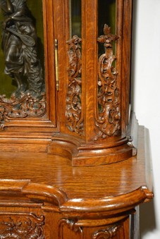 Antique 19TH CENTURY ROCOCO DISPLAY CABINET WITH A CLOCK