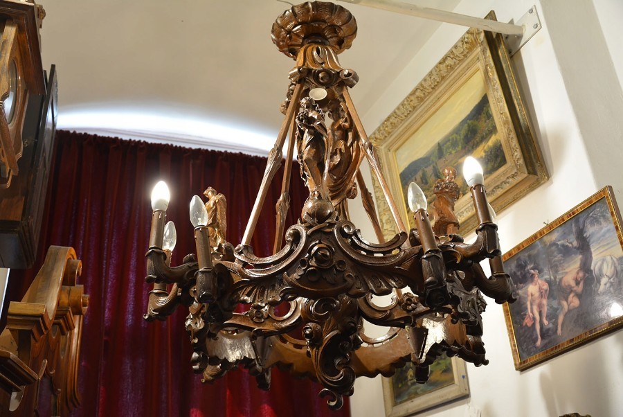 Rare Baroque Figural Chandelier Unique !!! 13 Lights