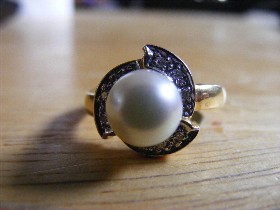 Antique pearl and diamond cluster ring, 18ct yellow gold, ladies