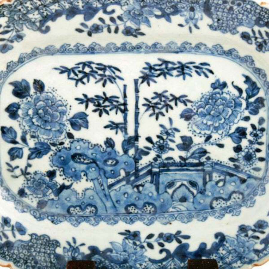 Antique Pair of 18th Century Qianlong Dishes 