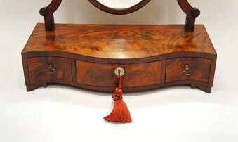 Antique George III Mahogany Serpentine fronted, shield dressing table mirror