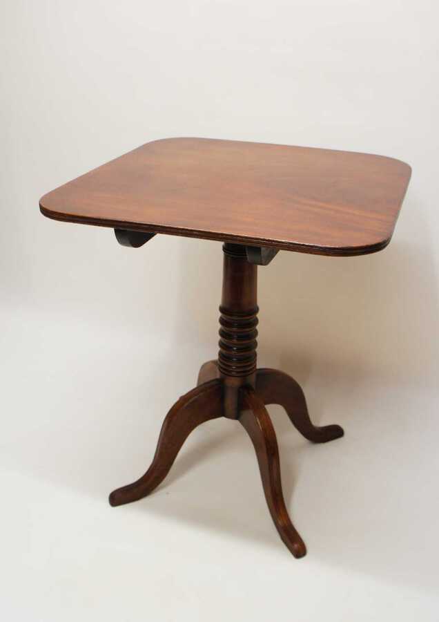 Antique Late Georgian tilt top,  Mahogany occasional or wine table.