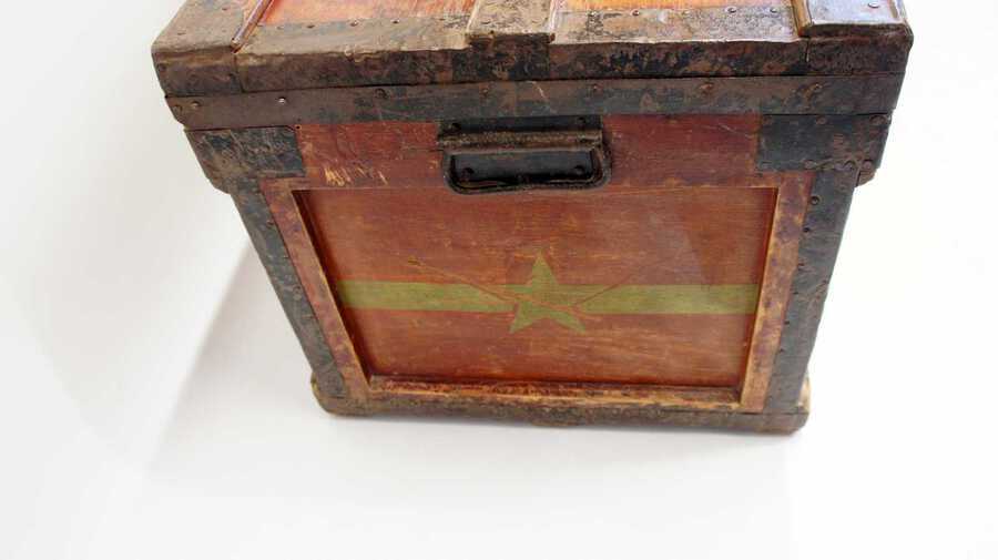 Antique WW1 era Marshall campaign chest/trunk, labels & provenance