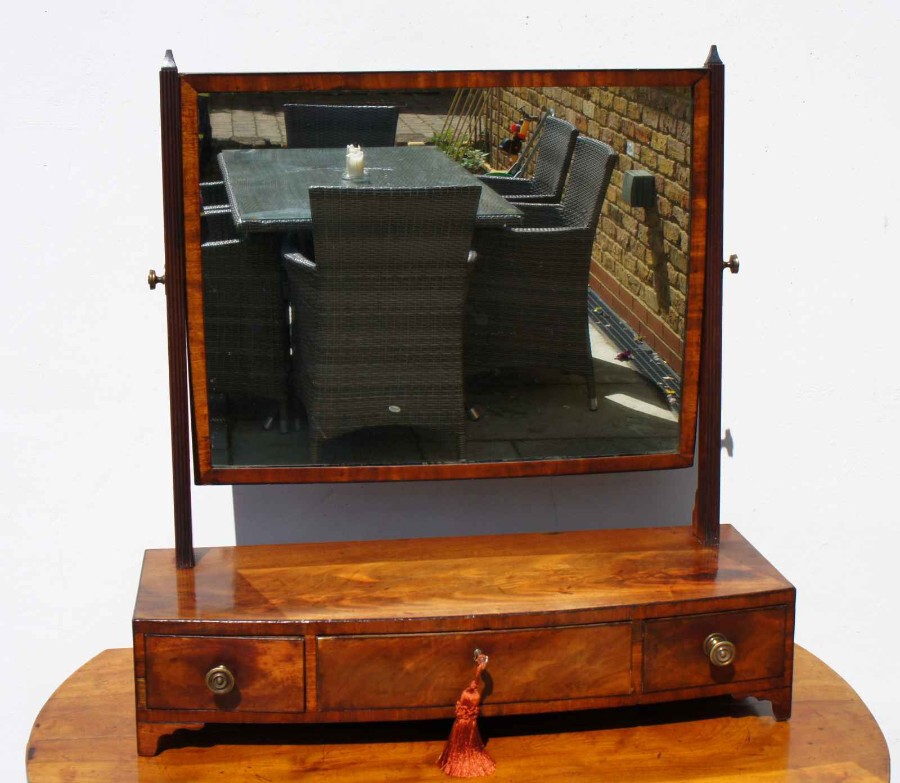 Large Georgian Mahogany dressing table mirror, swing mirror with 3 drawers